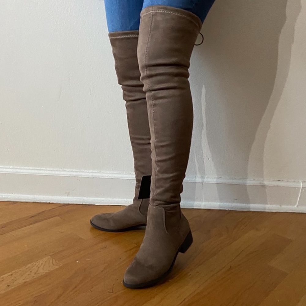 New Forever 21 Over The Knee Boots - Picture 2 of 7